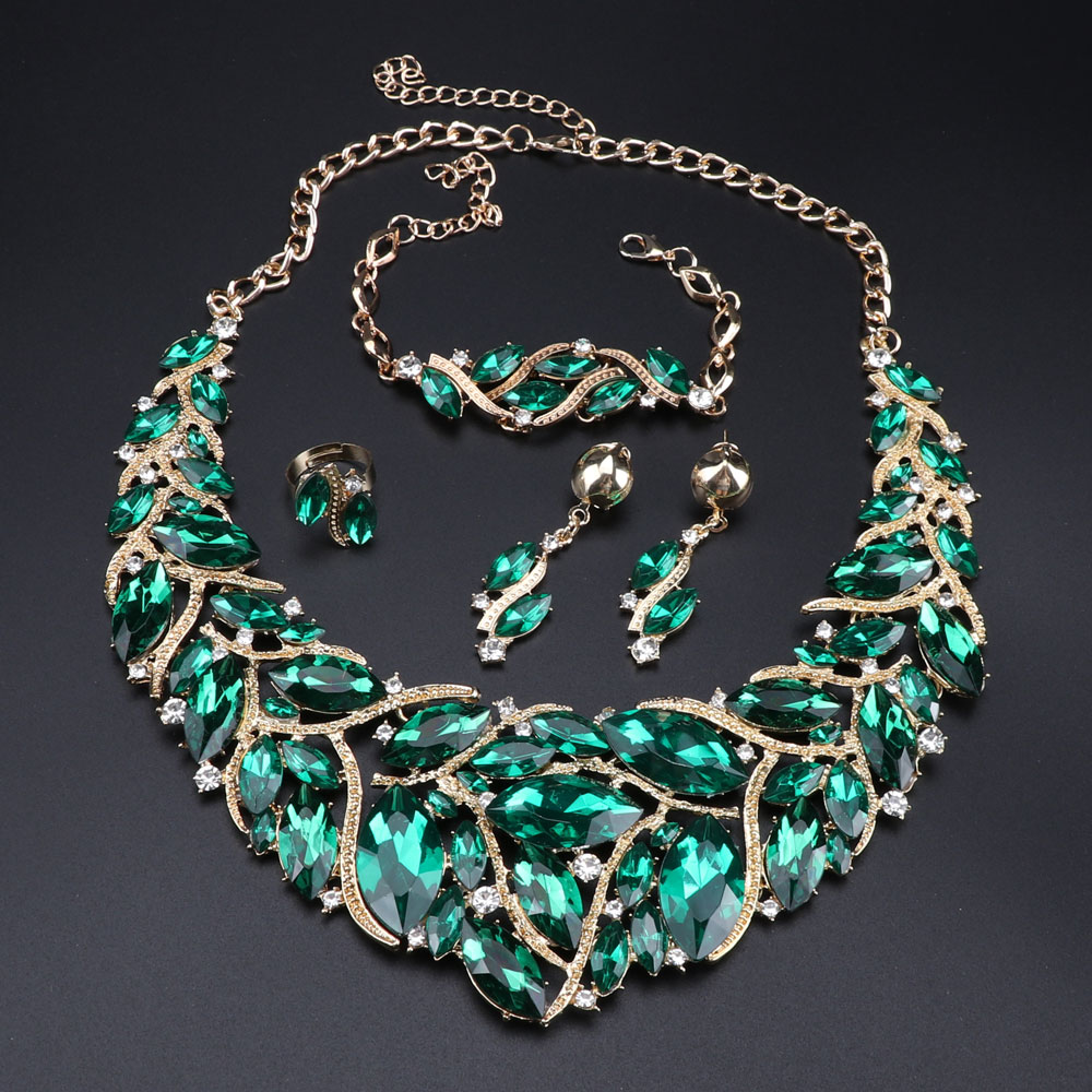CYNTHIA Luxury Green Colour Cr - Women Accessories India recension och pris