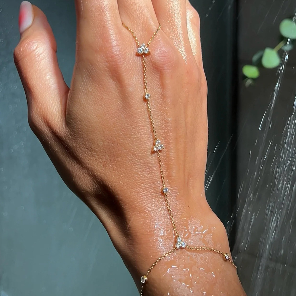 Crystal Fingerless Hand Chain  - Women'S Accessories Amazon recension och pris