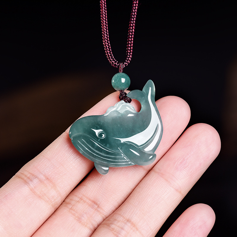 Natural Burmese Jadeite Whale  - Accessories Woman recension och pris