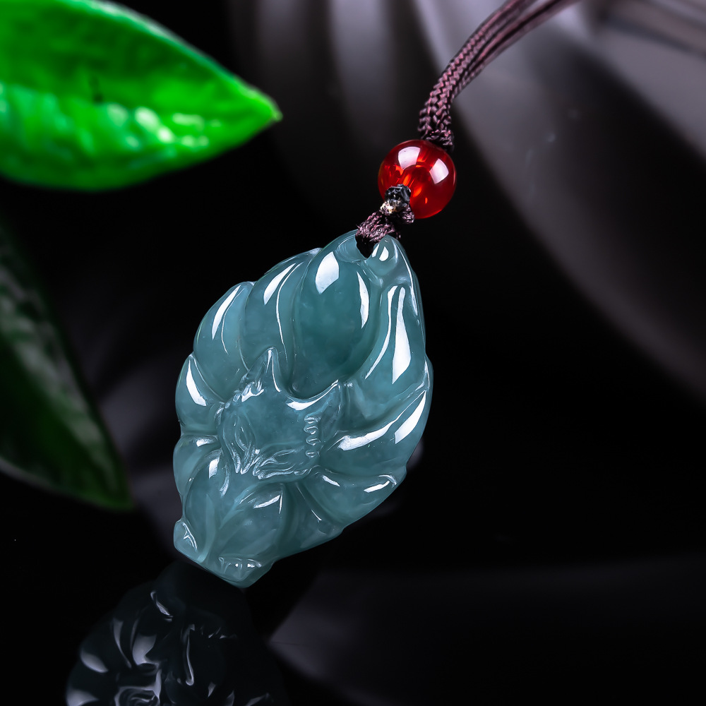 Natural Burmese Jadeite Fox Pe - Accessories Woman recension och pris